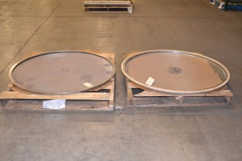 LOT OF 2 SWECO SCREENS