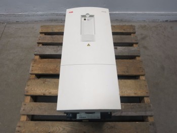 ABB ACS600 75HP 600V AC MOTOR DRIVE
