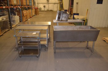 LOT OF ASSORTED STAINLESS STEEL ITEMS
