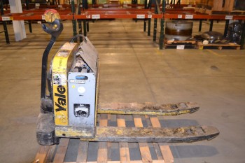 YALE ELECTRIC LIFT TRUCK, MPB040-EN24T2748