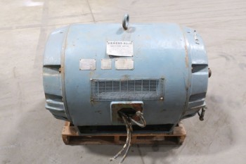 SIEMENS-ALLIS INDUCTION MOTOR, 500HP, 4000V, 3575RPM