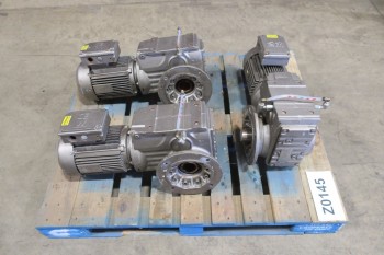 1 PALLET OF GEAR MOTORS 3HP, 460V-AC, 17.87 300-1800RPM