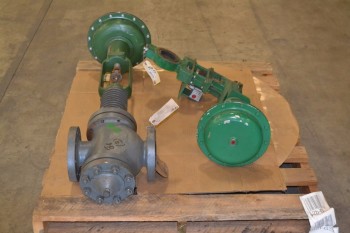 LOT OF 2 ASSORTED FISHER CONTROL VALVES