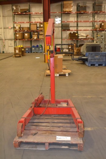 BLACKHAWK 67586 2 TON CAPACITY BOOM HOIST