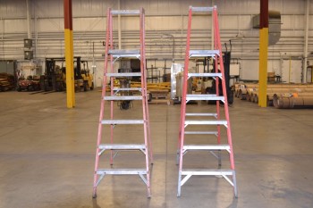 LOT OF 2 ASSORTED LADDERS