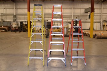 LOT OF 3 ASSORTED LADDERS