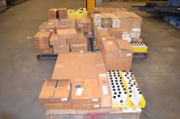 5 PALLETS OF ASSORTED LAB EQUIPMENT