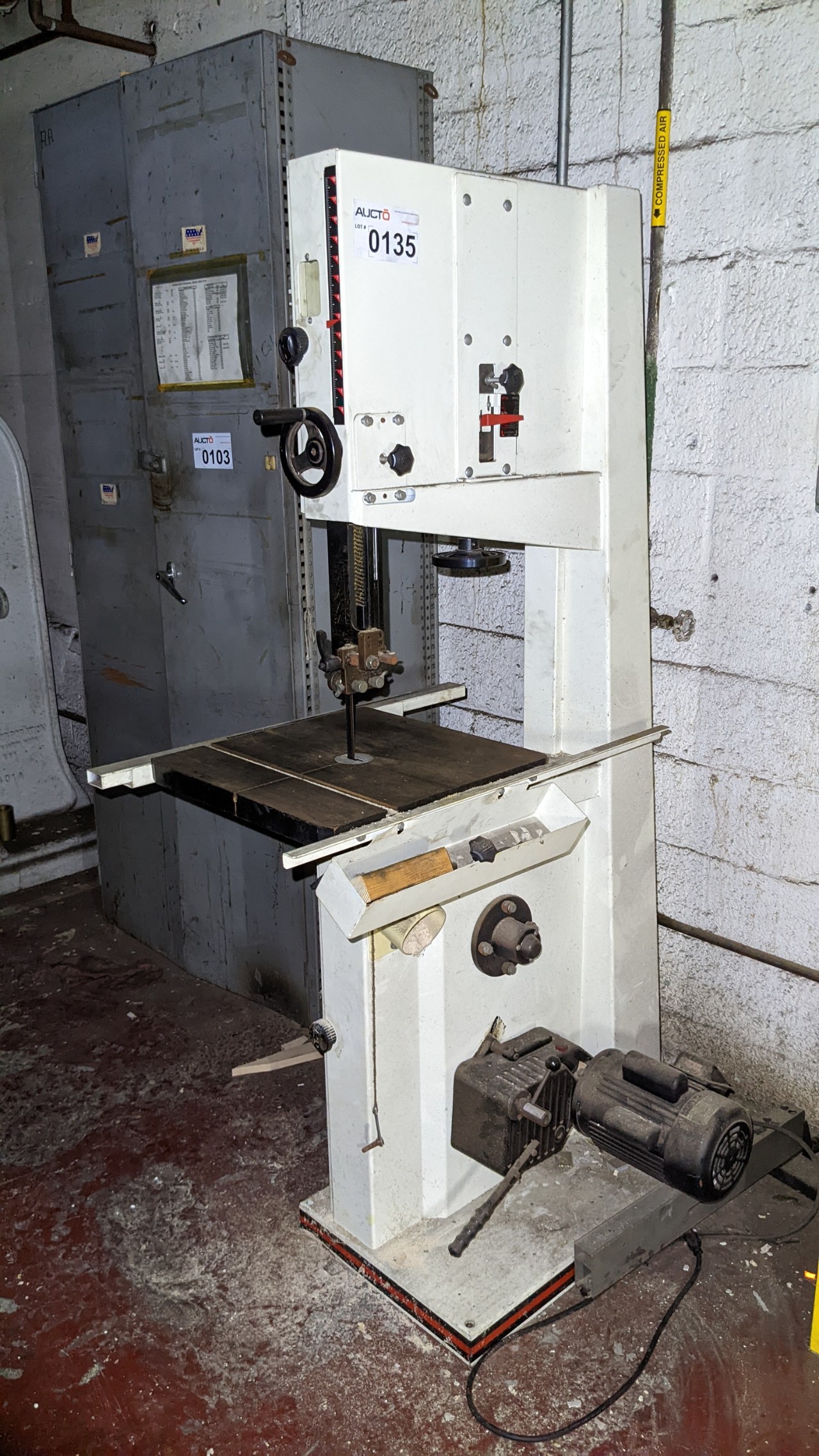 Jet 18" Metal/Wood cutting band saw model number VBS18MW motor 13/4HP