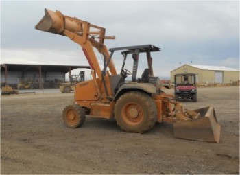 2004 CASE 570M XT SKIP LOADER