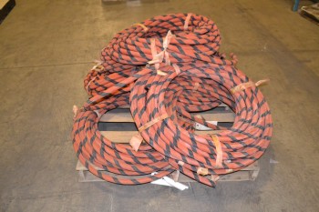 1 PALLET OF GOODALL N1270 1/2 IN HYDRAULIC HOSES