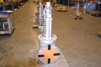 FARRIS 2575B 8 IN X 10 IN RELIEF VALVE, 75 PSI