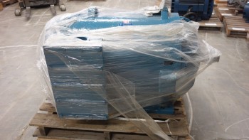 GENERAL ELECTRIC GE 588Z 200HP 575V-AC AC ELECTRIC MOTOR