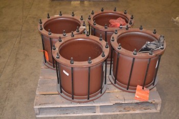 LOT 4 DRESSER COUPLINGS 0040-0077-003 38INX16IN