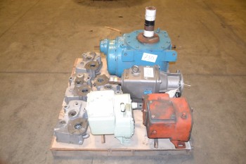 1 PALLET OF ASSORTED GEARBOXES 38.45:1, 104:.93:1