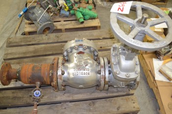 LOT OF 2 VALVES, VELAN 6IN CHECK VALVE, NEWCO 6IN 150 GATE VALVE