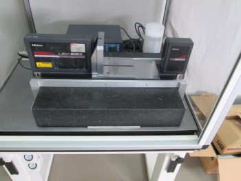 Mitutoyo LSM-512S Laser Scan Micrometer