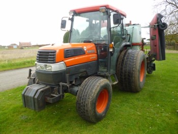 KUBOTA L5030 TRACTOR & SAT NAV SPRAYER