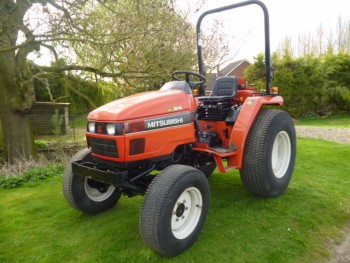MITSUBISHI MT301HD COMPACT TRACTOR