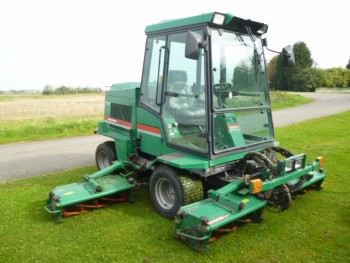 RANSOMES COMMANDER 3520 5 GANG MOWER