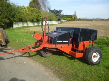 TORO TRAILED CORE AERATOR TRACTOR TOW