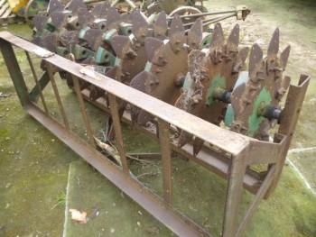 RANSOMES SLITTER WITH WEIGHT