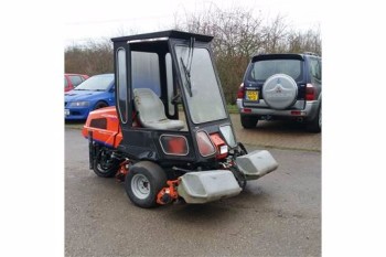 Jacobsen Green King triple mower