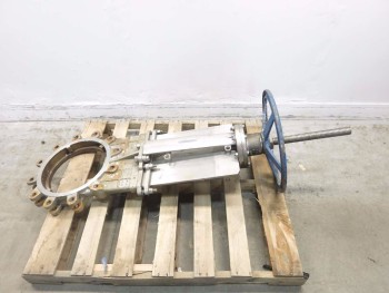 FNW 14 IN STAINLESS FLANGED KNIFE GATE VALVE
