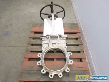 FCC 14 IN STAINLESS FLANGED KNIFE GATE VALVE