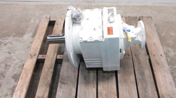 SEW EURODRIVE 102.53:1 GEAR REDUCER