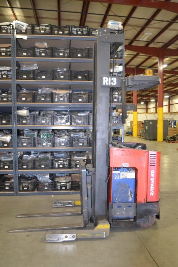 RAYMOND EASI NARROW AISLE SINGLE REACH FORKLIFT
