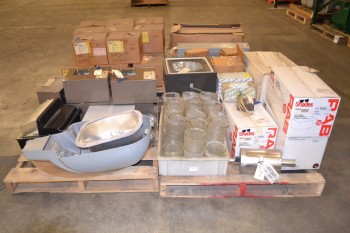 4 PALLETS OF ASSORTED LIGHTING