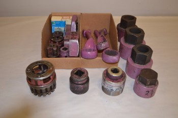 LOT OF ASSORTED HAND TOOLS