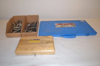 LOT OF ASSORTED TAPS AND DIES
