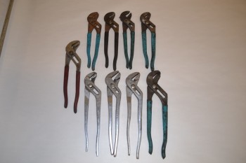 LOT OF ASSORTED CHANNEL LOCKS