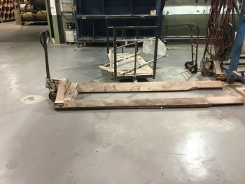 Loom Beam hydraulic jack cart