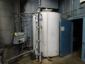 Water tank Approx 10,000 Gal Curenty Used with Direct Flow Tank