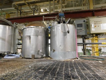 Stainless Steel Tank 800 Ltr With Mixer Agiator Pump