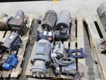 Pallet of 7 Electric Motors