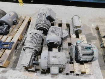 Pallet of 6 Electric Motors