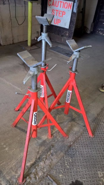 3 Pipe Stands