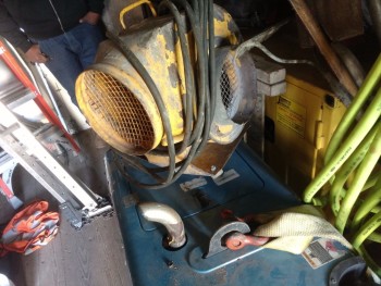 Blower - Confined space ventilator With hose.
