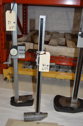 Height gage