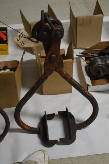 Lifting hook