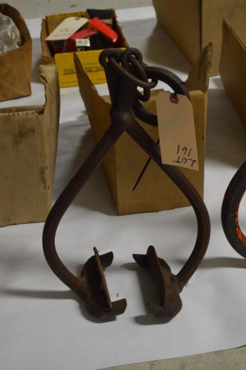 Lifting hook