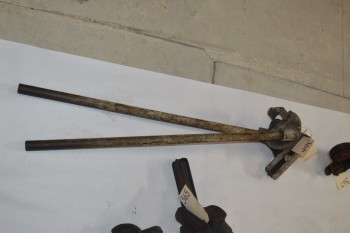 Pipe benders