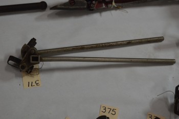 Pipe benders