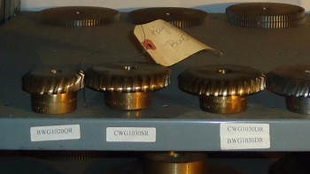 LOT OF 10 Pitch Bronze Worm Gears, BWG, Union Gear