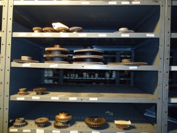 LOT OF 10 Pitch Right Hand Worm Gears, Union Gear