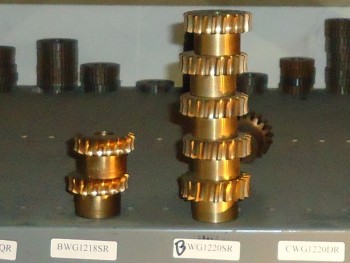 LOT OF 12 Pitch Bronze Worm Gears, BWG, Union Gear