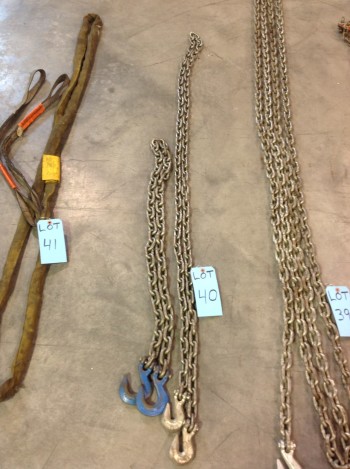 Lot of (2) Single leg Chains w/ hooks